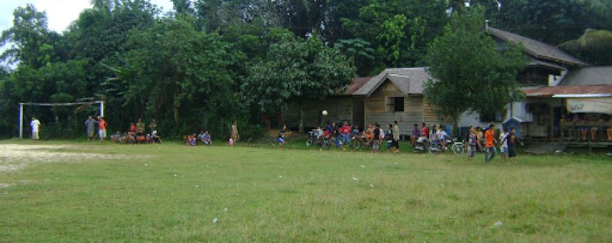 Lapangan Sepak Bola Sepotong