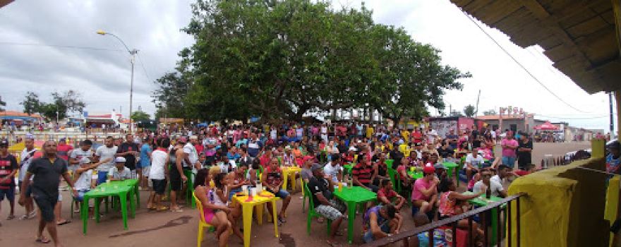Praça Carlos Reis