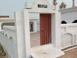 Noor Mosque
