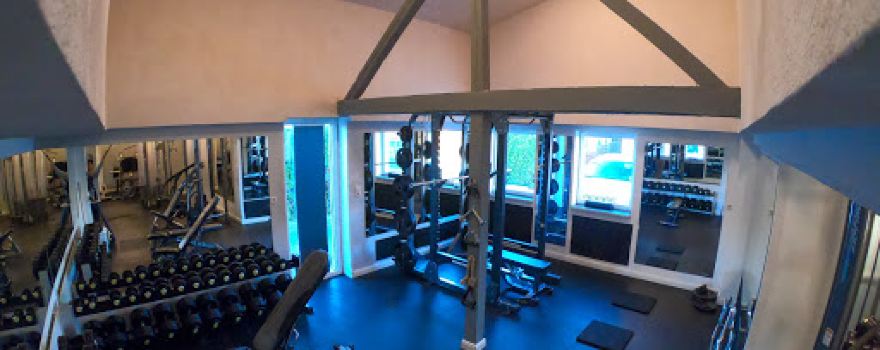 Step by Step Fitnessstudio