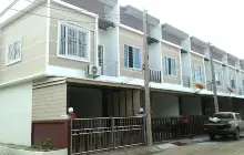 หมู่บ้านในสวน