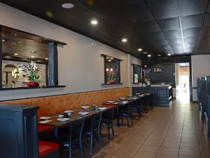 Red Bar Sushi & Best Thai Kitchen - Leesburg