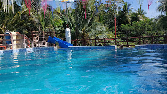 Jimp's Donya's Resort