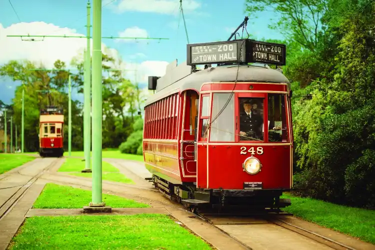 Hotels near MOTAT Museum of Transport and Technology