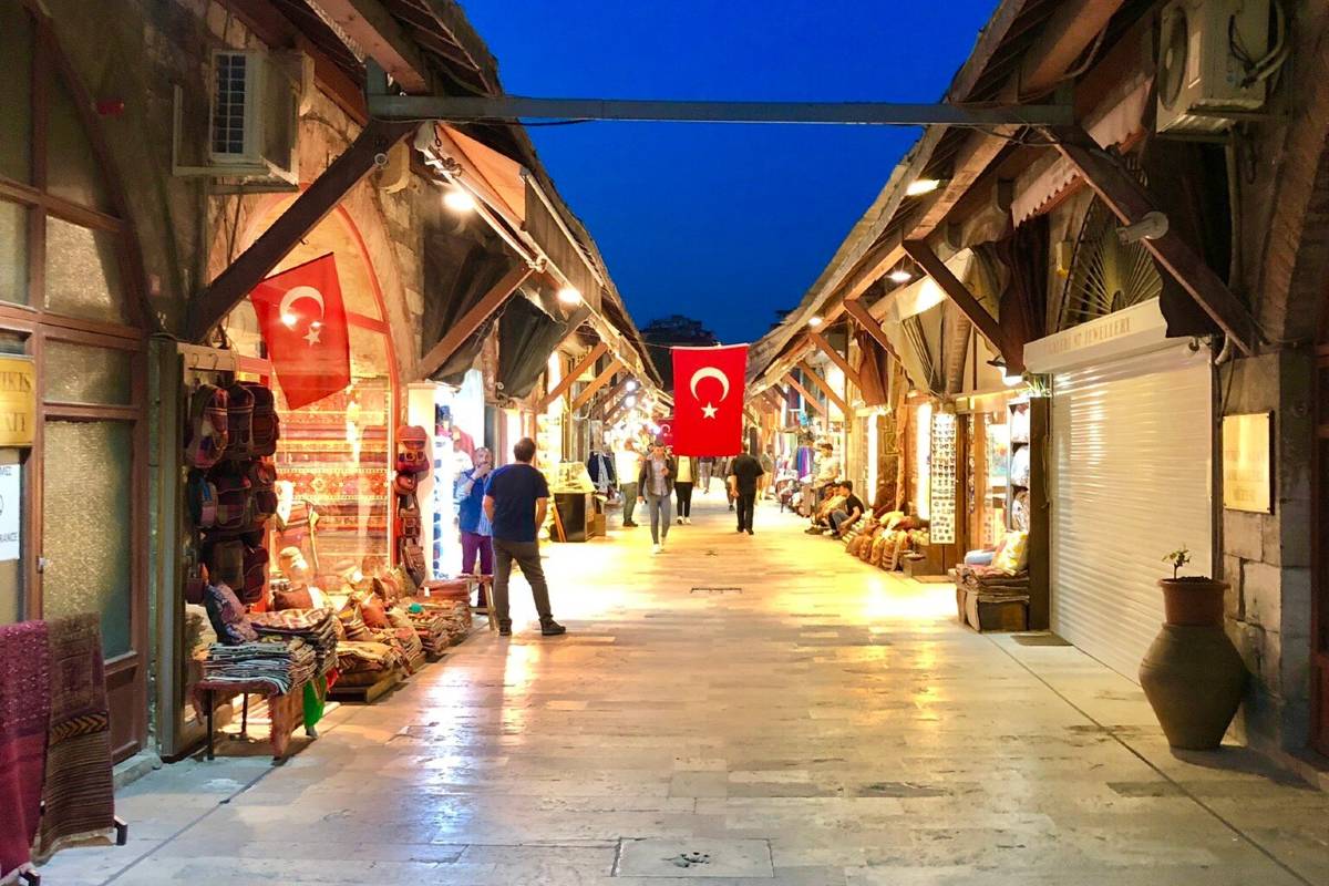  Sultanahmet – Perpaduan Warisan Islam dan Istanbul Modern 