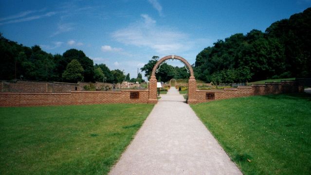 Bramcote Hills Park