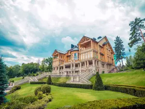 Mezhyhirya Park