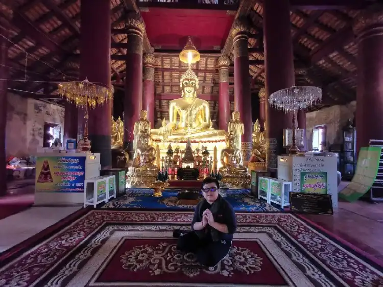 Hotels near Wat Ratcha Burada Temple