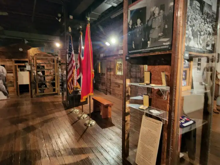Hotels near Virginia Holocaust Museum
