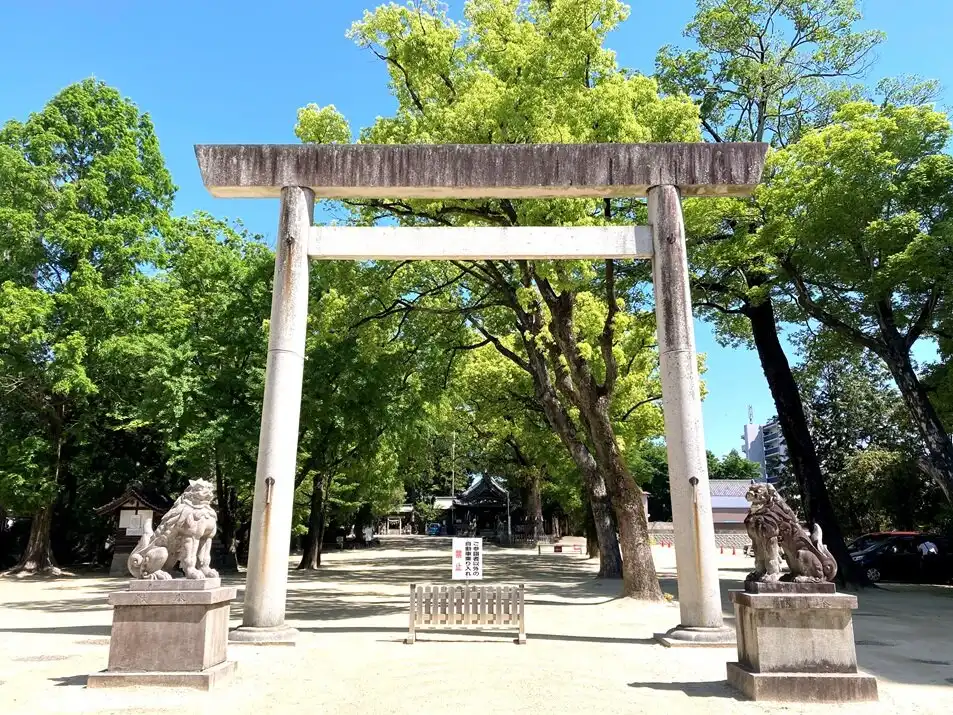 Hotels near Koromo Shrine