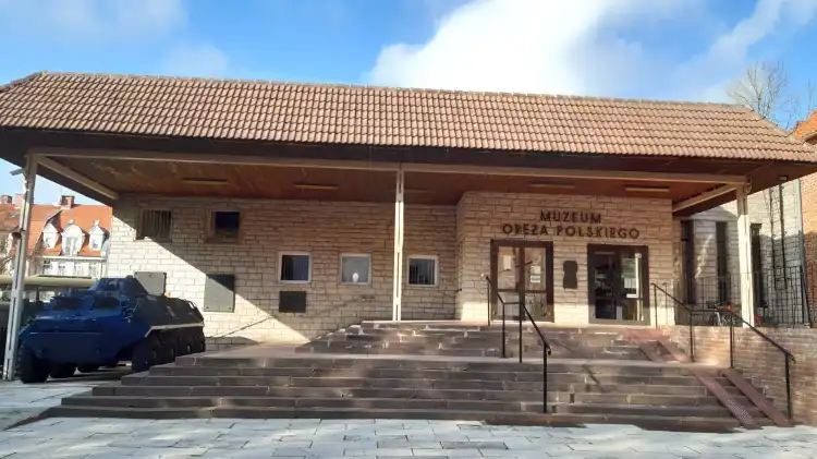 Các khách sạn gần Polish Army Museum
