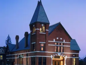 Town Hall Theater