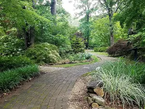 Lendonwood Gardens