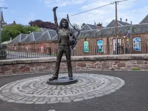 Bon Scott Statue