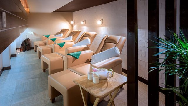 Wings Transit Lounge