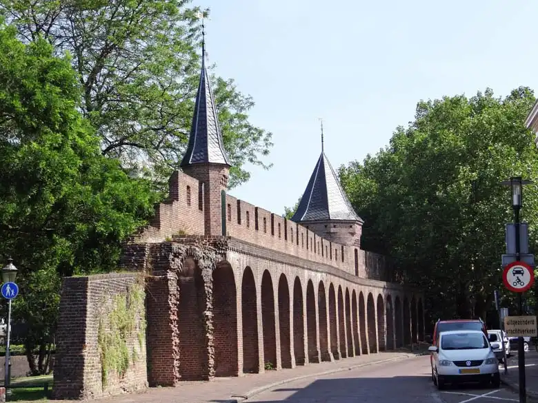 Hotels near Stadsmuur Sint Annastraat