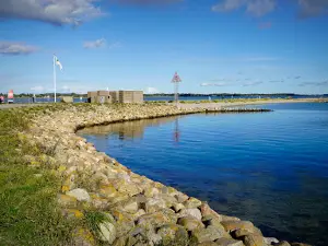 Holbaek Harbor pool and beach