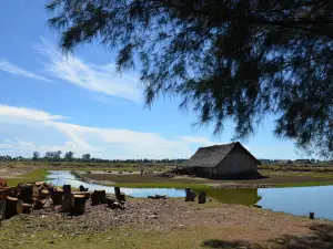 Pantai Mantak Tari