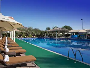 Tennis & Country Club