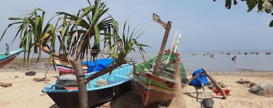 Pantai Kelapa Tuban