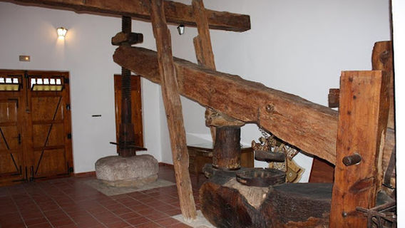 El Almazar