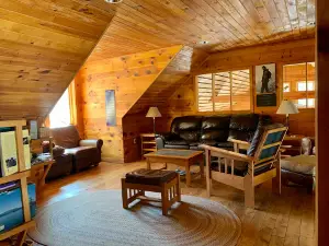 Poplar Hut