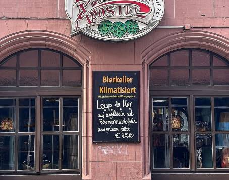 Zu den 12 Aposteln