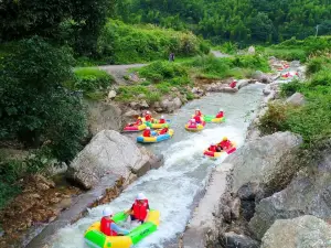 Longshan Canyon Rafting