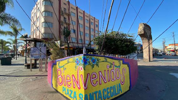 PLAZA SANTA CECILIA