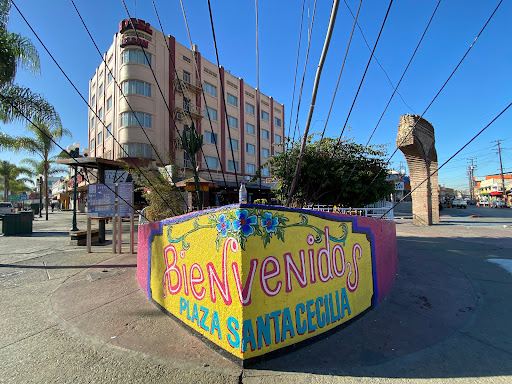 PLAZA SANTA CECILIA