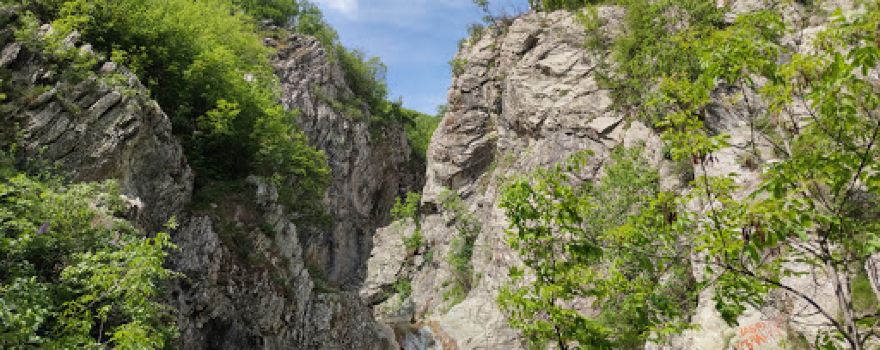 Sini Vir Waterfall