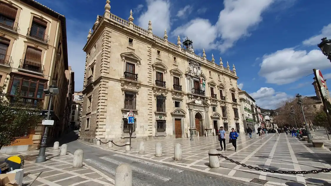 Hotels near Real Chancilleria