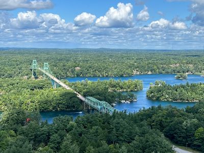 1000 Islands Tower