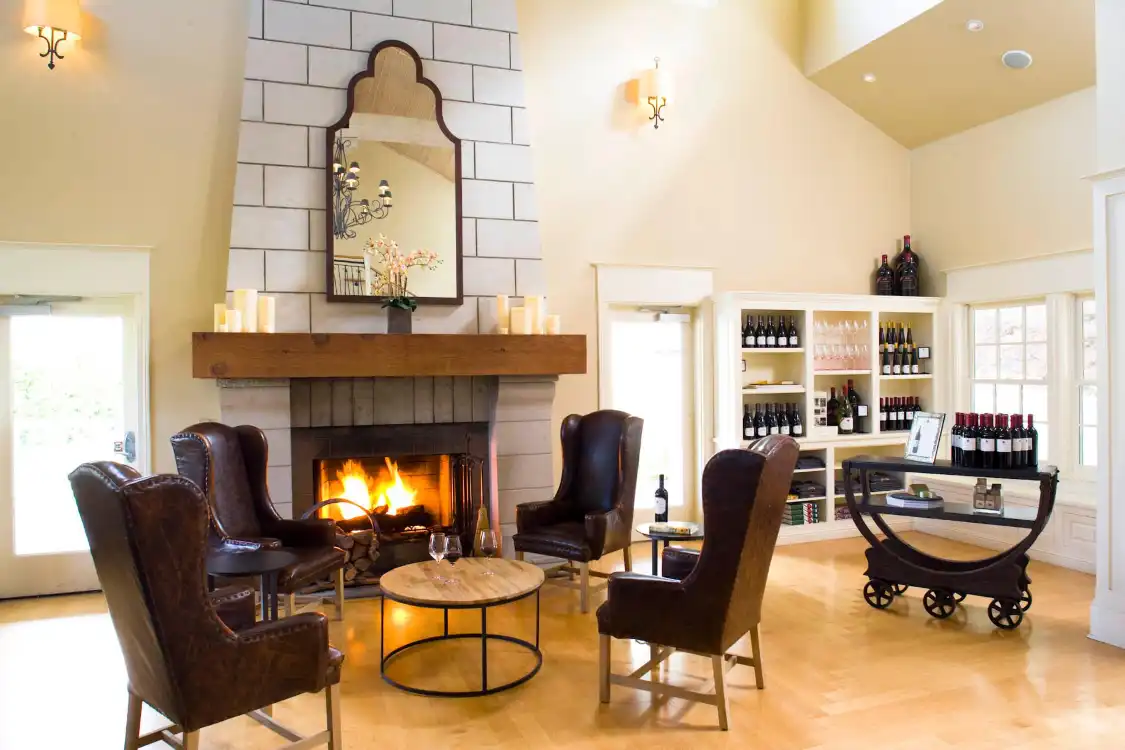 Hotels near Arrowood Vineyards & Winery