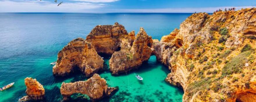Ponta Da Piedale