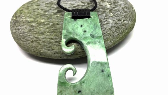 Bonz 'N' Stonz Carving Studio