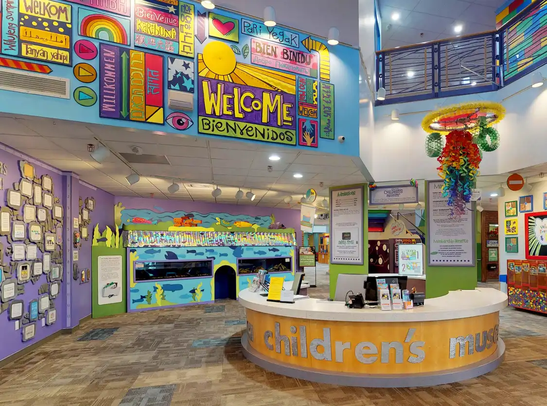 The Iowa Children's Museum附近的飯店