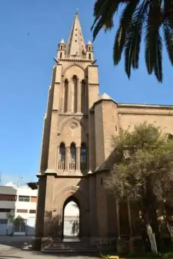 Hotels in Jeanne d'Arc