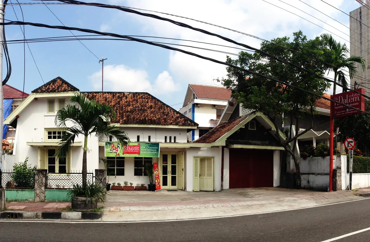 1_Gerai & Museum Cokelat nDalem