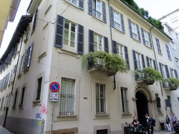 Hotels near Casa Cornaggia Medici