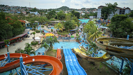 Waterpark Top 100 Batu Aji