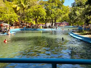 Piscina de Moncagua