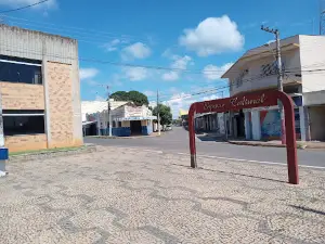Lucas Alves Square