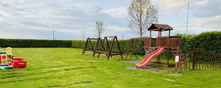 Lincolnshire Lanes Camp, Glamp and Log Cabin Site