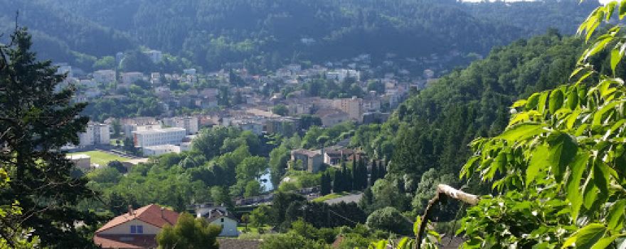 Camping au fil de la Volane