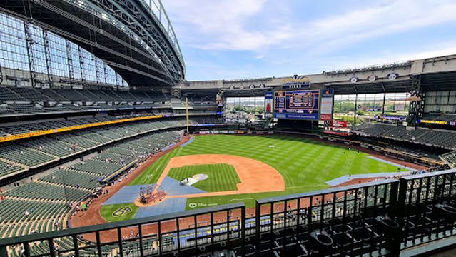 Milwaukee Brewers Baseball Club