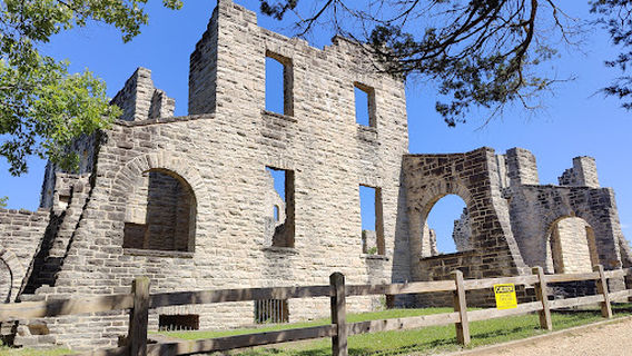 Ha Ha Tonka Castle Ruins