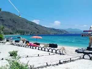 Pantai Bota