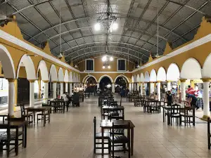 Parque Principal Francisco Cantón Rosado