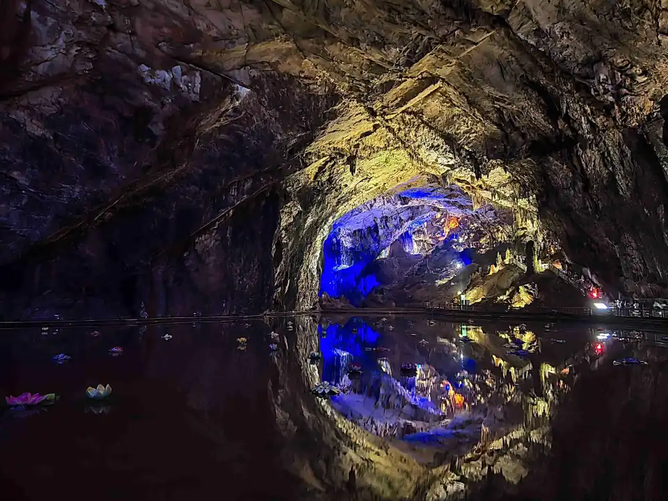 5_Zhijindong Cave